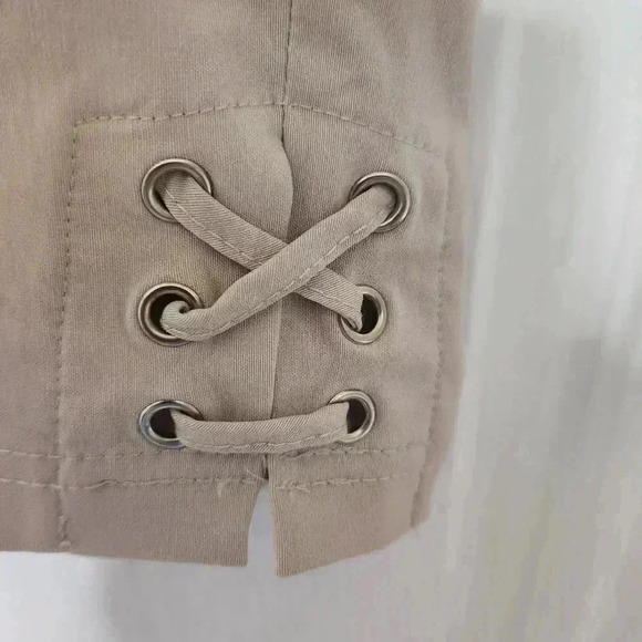 Women's  Lily Morgan Plus Size Stretchy Beige Dress Shorts - Size 1x - Picture 7 of 9
